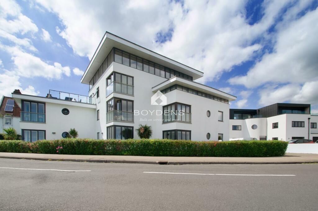 Additional property image - Cliff Way. Frinton on Sea