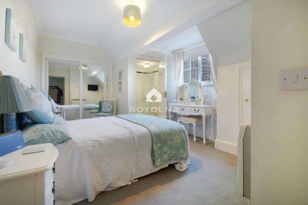 Additional property image - THE GRAND, FRINTON ON SEA