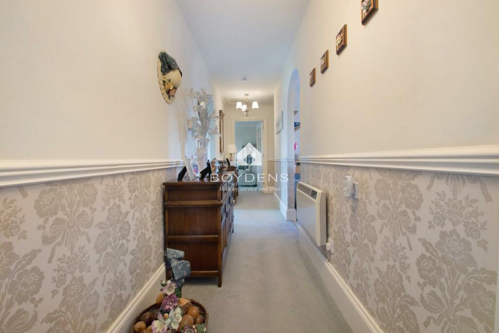 Additional property image - THE GRAND, FRINTON ON SEA