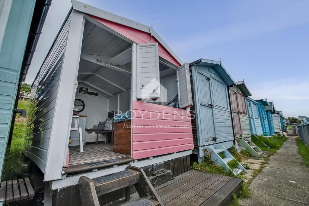 Main image of property: Second row Southcliff