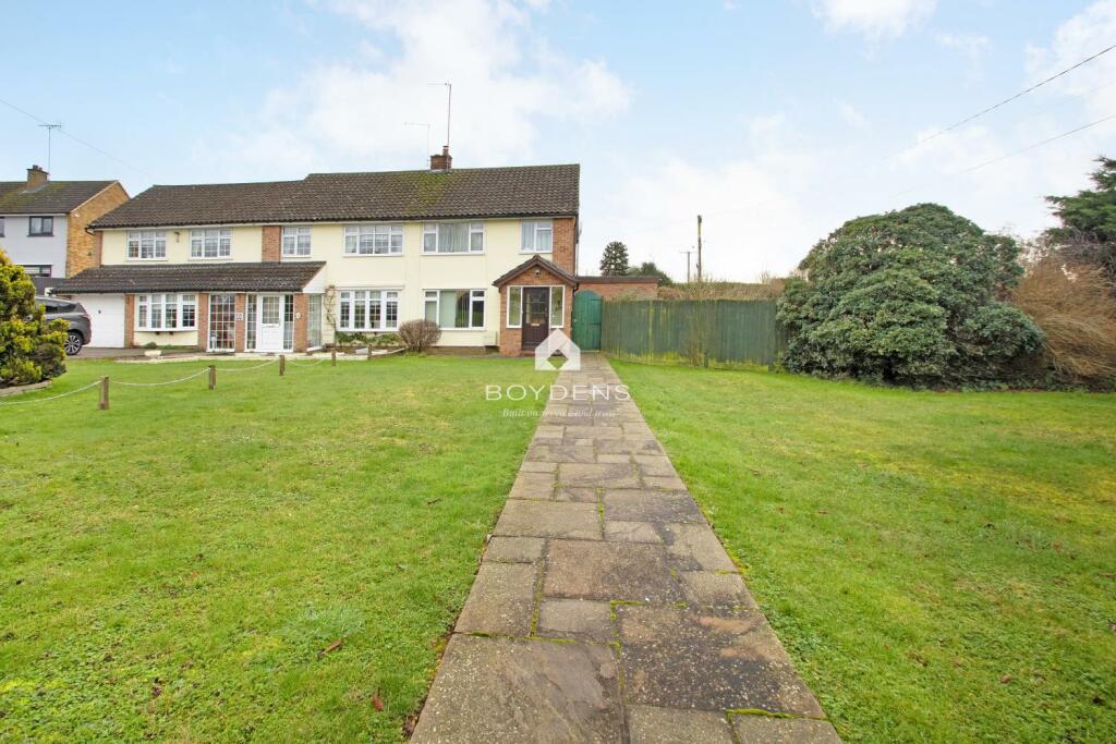 3 bedroom semidetached house for sale in Bocking , CM7