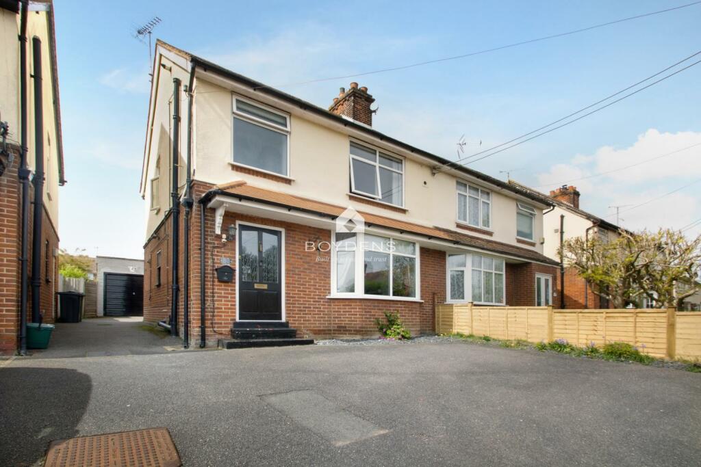 3 bedroom semidetached house for sale in Church Lane Bocking, CM7