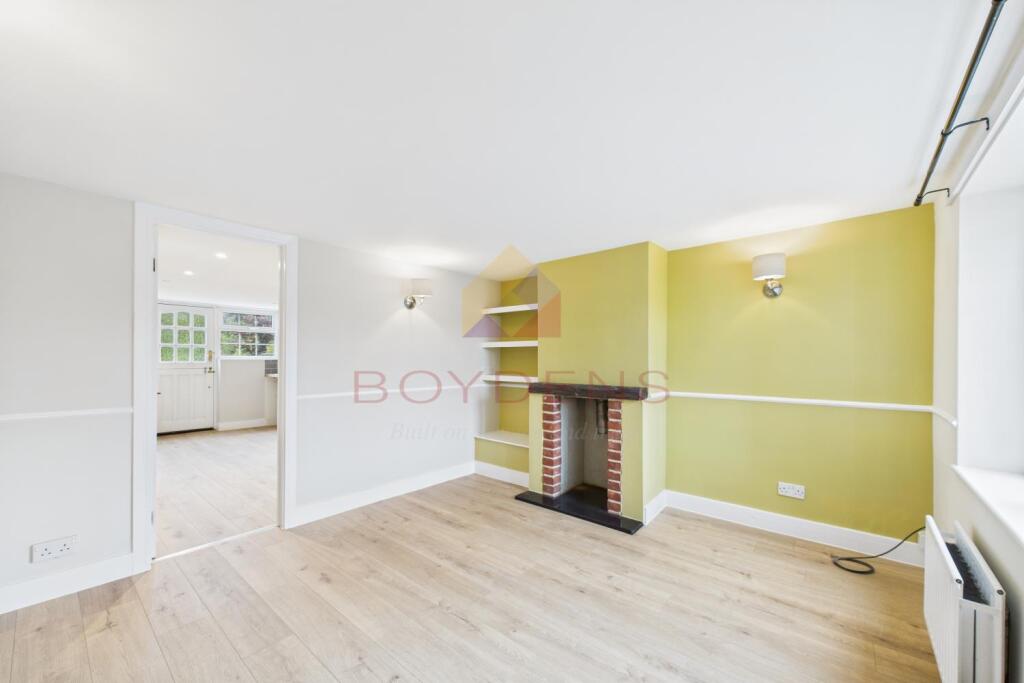 Main image of property: New cut, Layer-De-Le-Haye