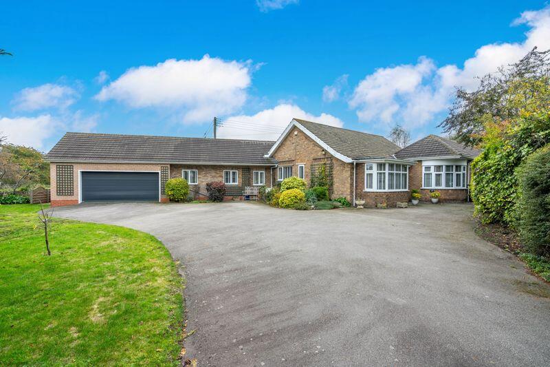 Main image of property: 39 High Street, Nettleham, Lincoln