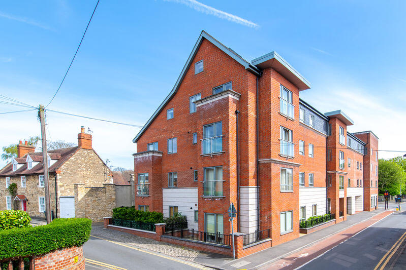 Main image of property: Apartment 2, 44 Greetwell Gate, Lincoln, LN2 4GG