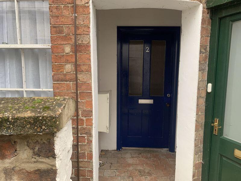 Main image of property: Flat 2, 8 High Street, Horncastle