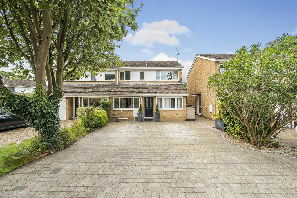 Main image of property: Queensway, Caversham, Reading