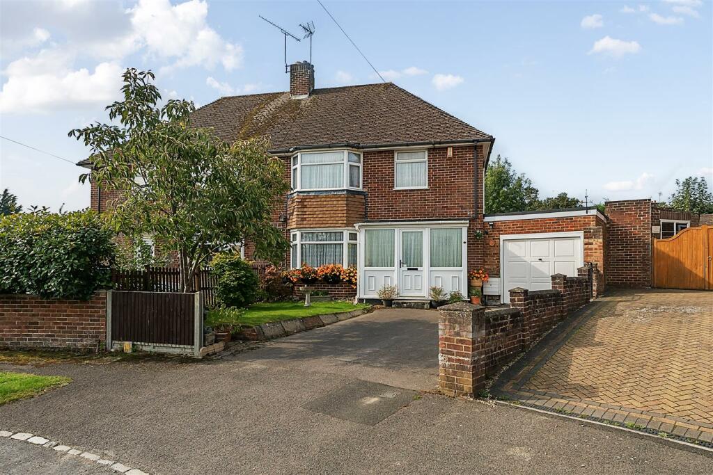 Main image of property: Stuart Close, Emmer Green, Reading