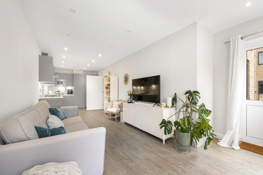 Main image of property: Ravenscar Road, Surbiton, KT6