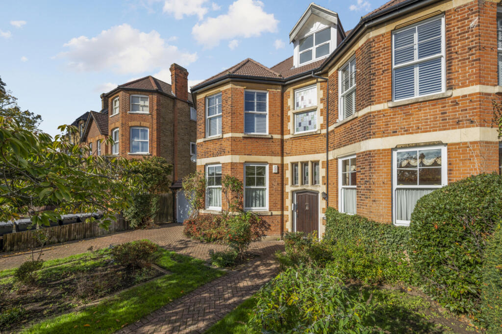 Main image of property: Avenue South, Surbiton, KT5