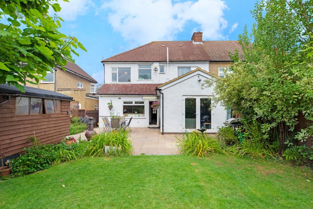 5 bedroom semi-detached house for sale in Elgar Avenue, Surbiton, KT5