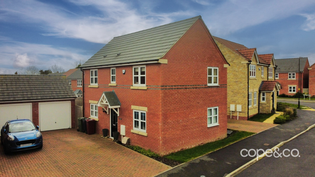 3 bedroom detached house for sale in The Fox Hollies, Shirland, Alfreton, Derbyshire, DE55 6NA, DE55