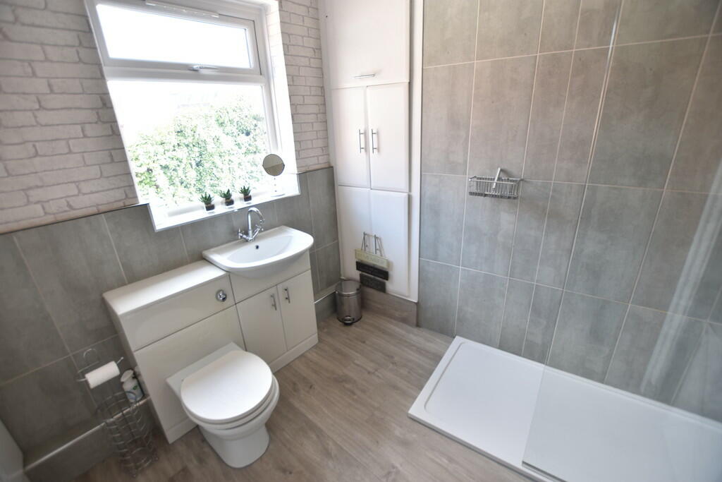 Additional property image - Sandy Lane, Boughton