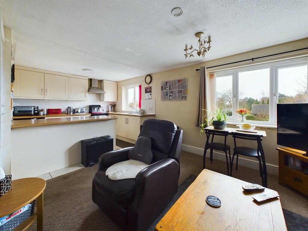 Additional property image - Mallory Walk, Dodleston