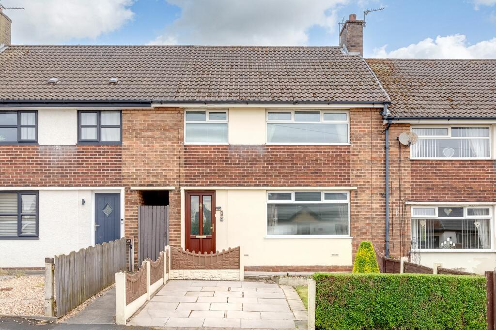 3 bedroom terraced house for sale in Cob Moor Road, Billinge, WN5