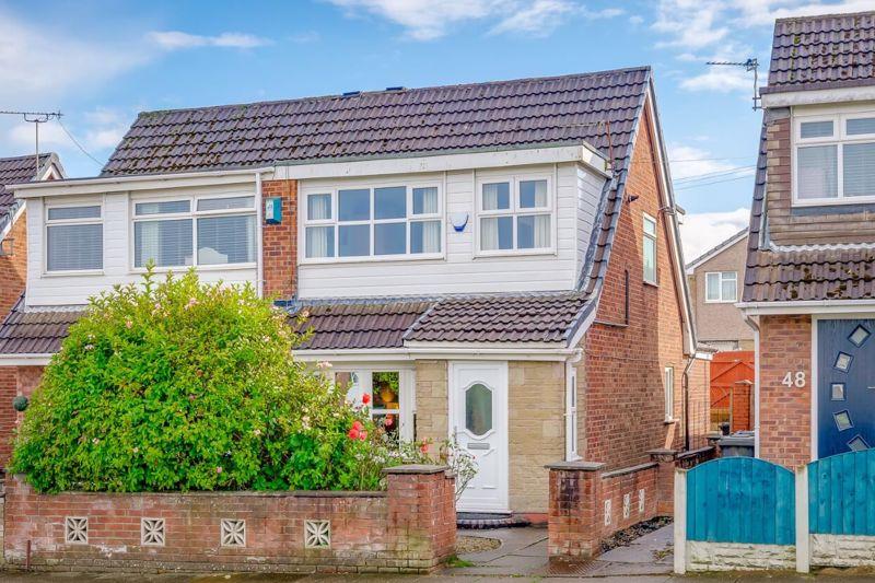 3 bedroom semidetached house for sale in Highfield Grange Avenue
