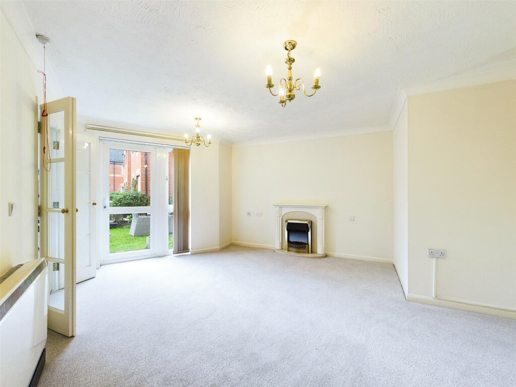 1 bedroom apartment for sale in Waltham Road, Twyford, Reading