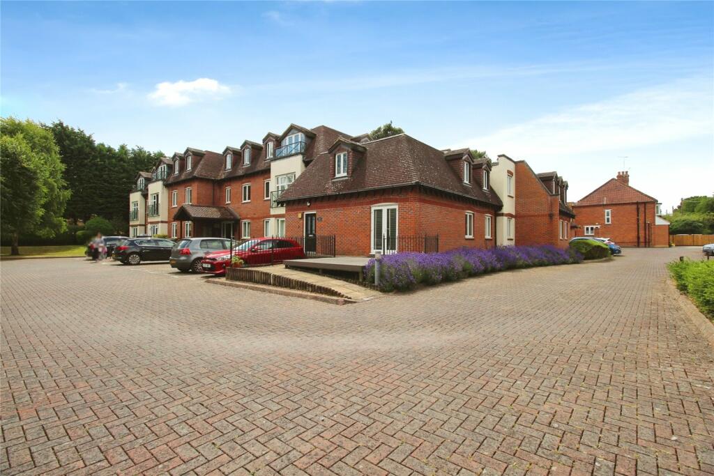 Main image of property: Old Bath Road, Charvil, Reading, Berkshire, RG10