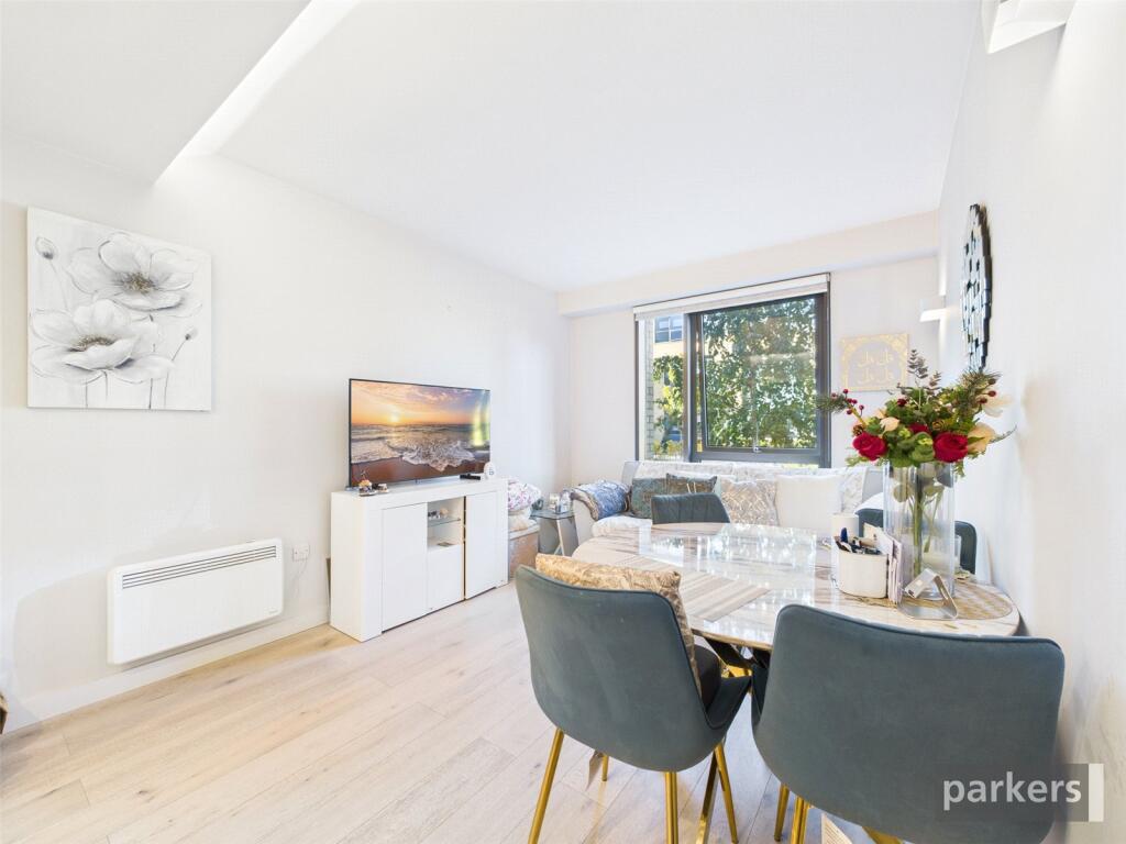 Main image of property: Wokingham Road, Bracknell, Berkshire, RG42