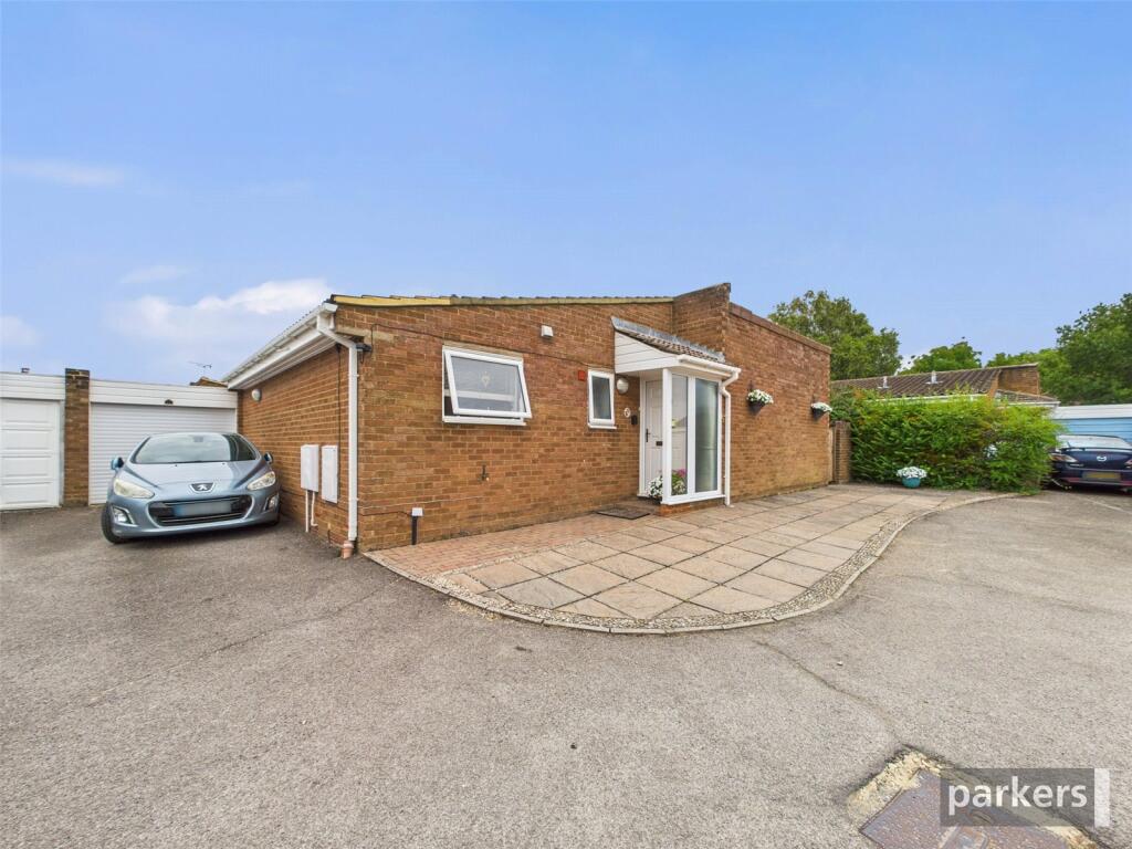 Main image of property: Hurst Park Road, Twyford, Reading, Berkshire, RG10