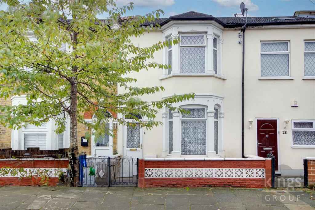 2 bedroom house for sale in Holly Road, Enfield, EN3