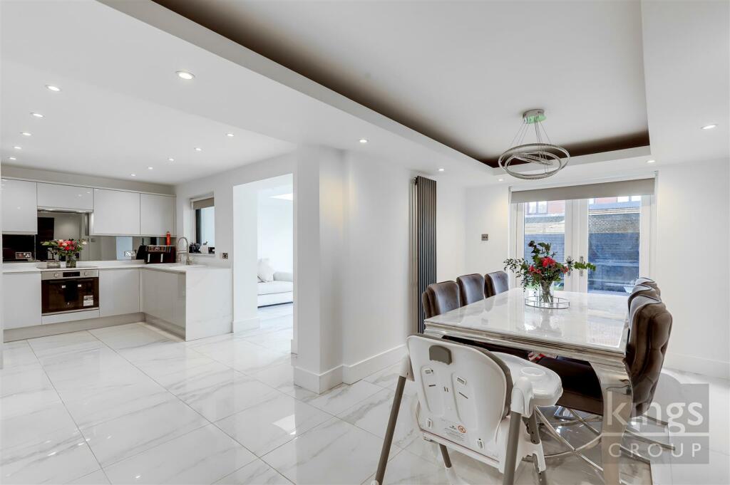 Additional property image - Heathcote Gardens, Church Langley