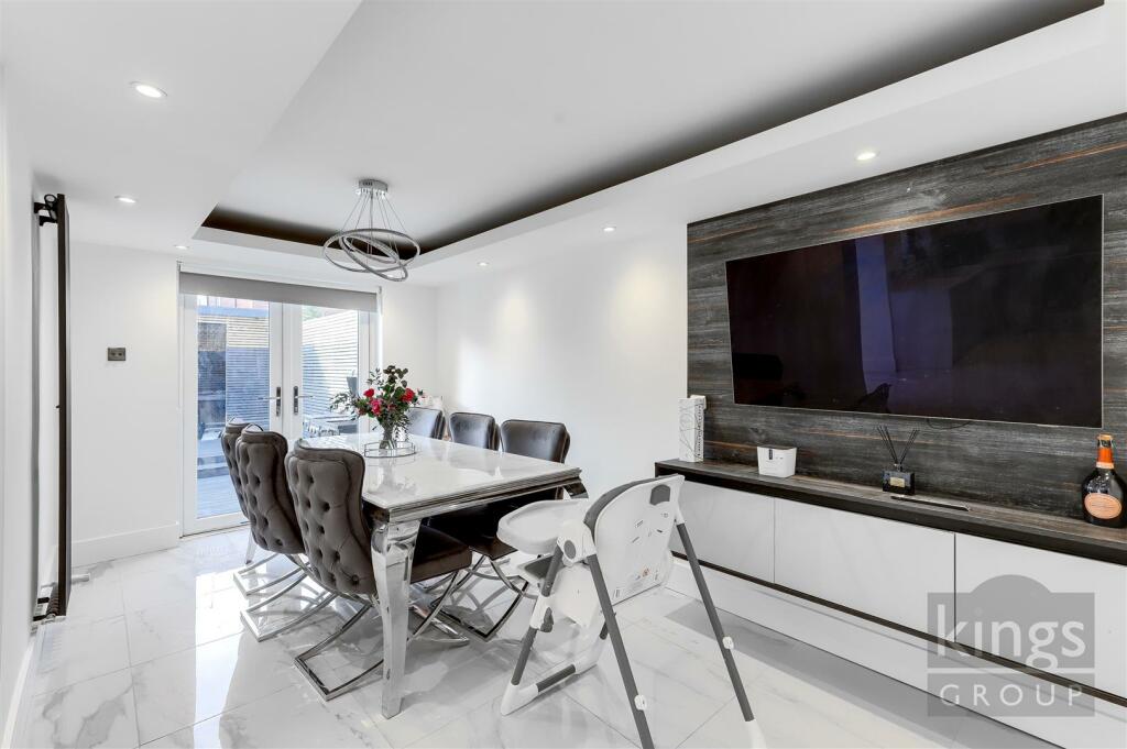 Additional property image - Heathcote Gardens, Church Langley