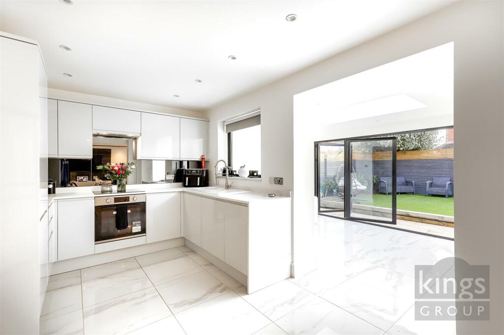 Additional property image - Heathcote Gardens, Church Langley