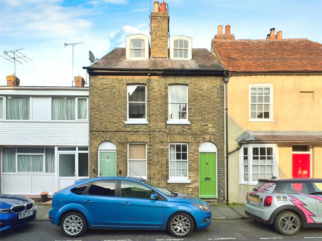 3 bedroom terraced house for rent in Broad Street, Canterbury, CT1