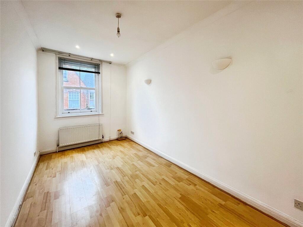 Main image of property: High Street, Chatham, Kent, ME4