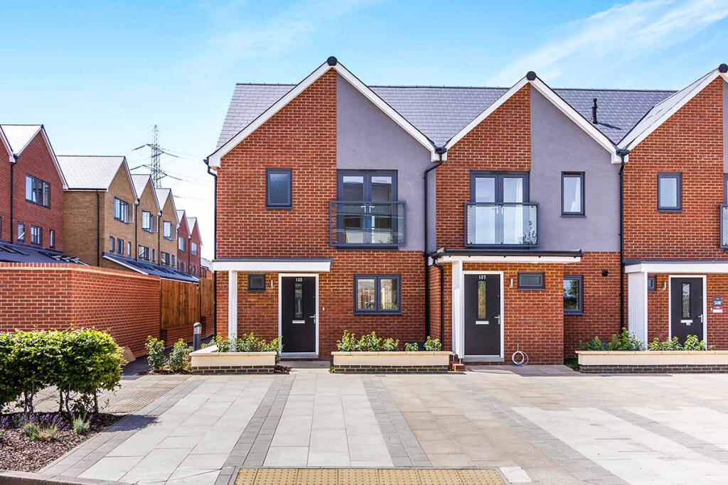 Main image of property: Springhead Parkway, Northfleet, Gravesend, Kent, DA11