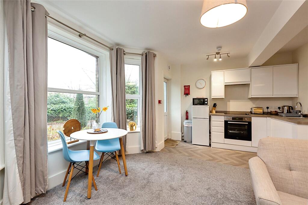 Main image of property: Frant Road, Tunbridge Wells, Kent, TN2