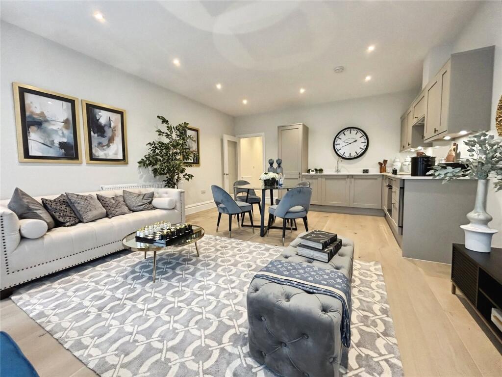 Main image of property: High Street, Pembury, Tunbridge Wells, Kent, TN2