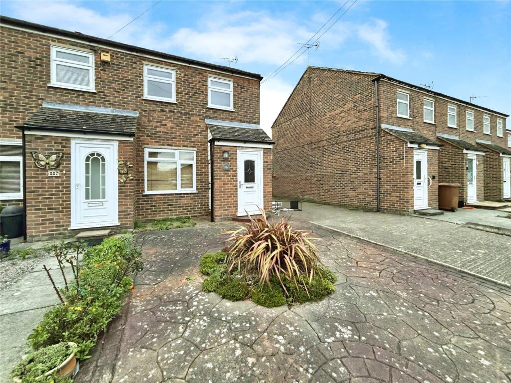Main image of property: Mount Pleasant, Paddock Wood, Tonbridge, Kent, TN12