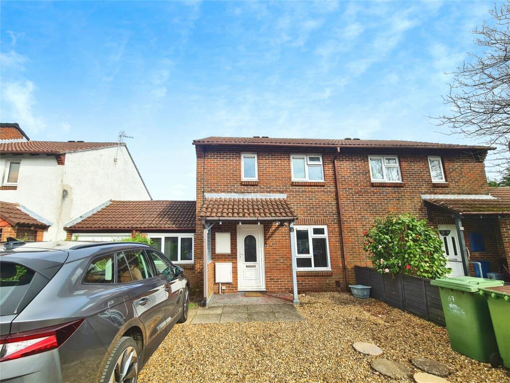 4 bedroom semi-detached house for rent in Tunstall Road, Southampton, Hampshire, SO19