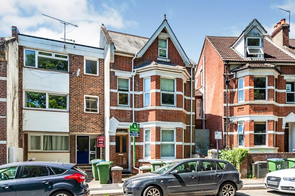 Main image of property: Silverdale Road, Southampton, SO15