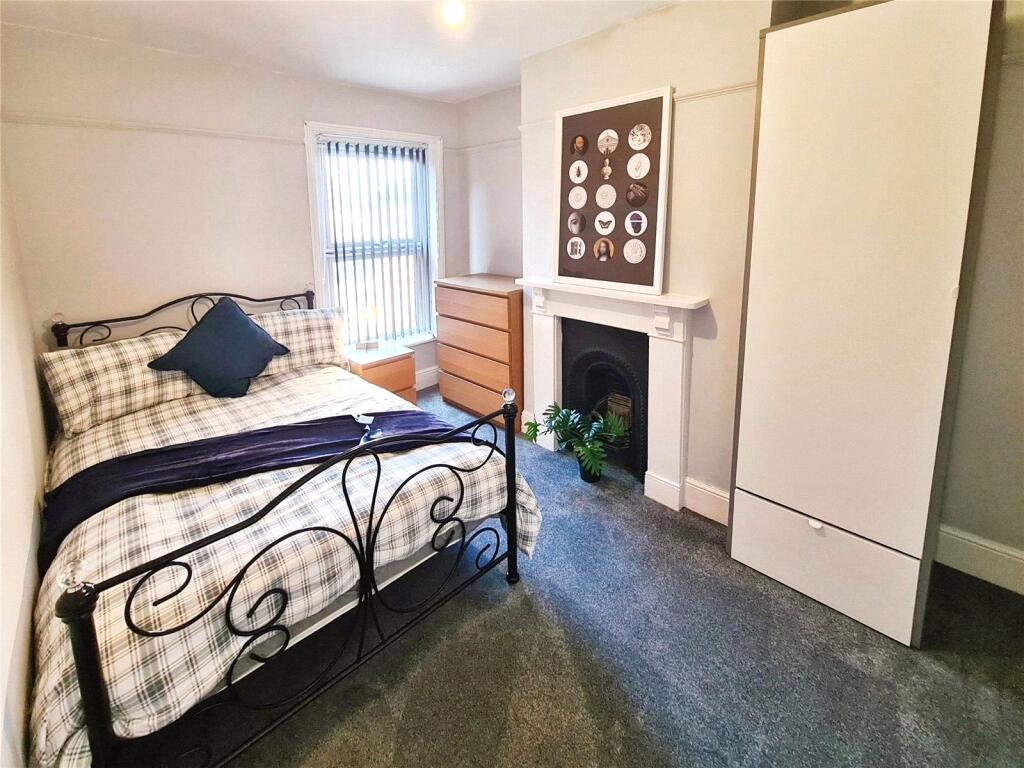 Main image of property: Grove Road, Southampton, Hampshire, SO15