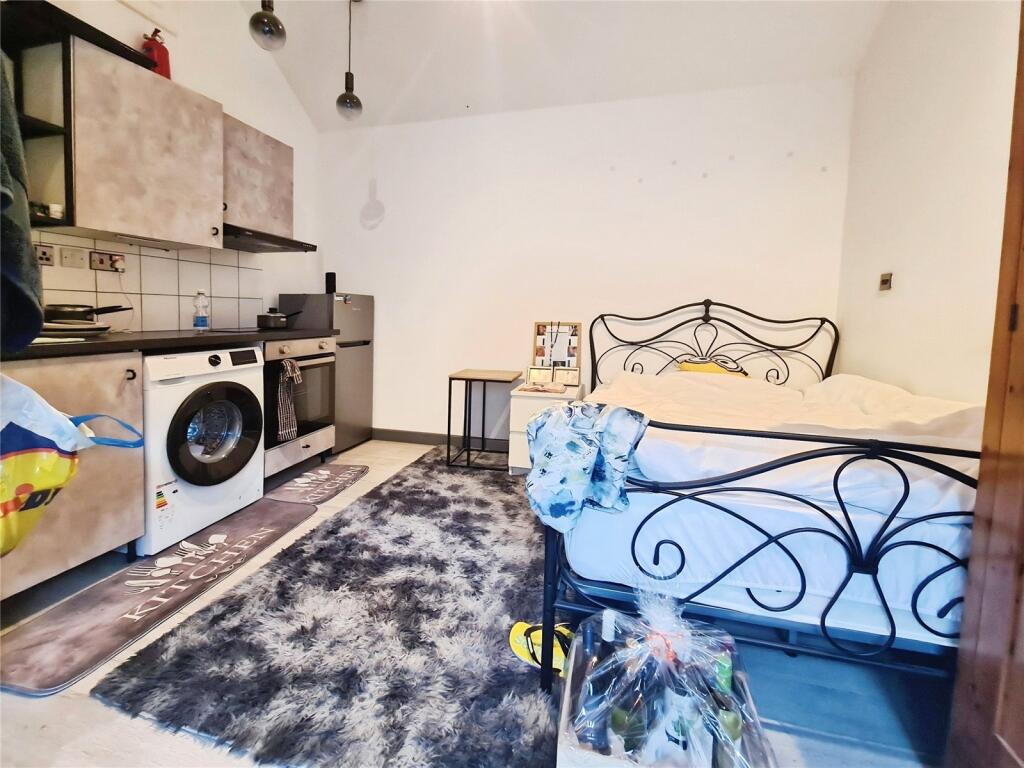 Main image of property: Church End, Southampton, Hampshire, SO15