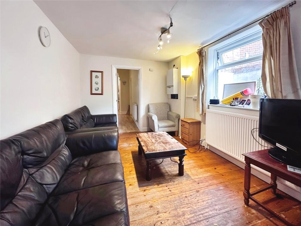 Main image of property: Portswood Road, Southampton, Hampshire, SO17