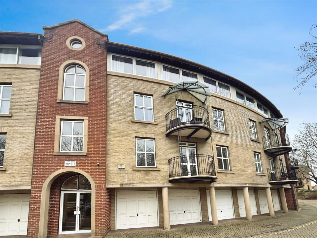 Main image of property: Alcantara Crescent, Southampton, Hampshire, SO14