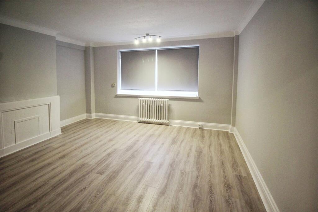 Main image of property: 4 Grand Avenue, Hove, East Sussex, BN3