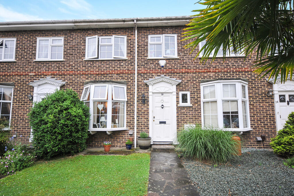 Main image of property: Chiltern Gardens, Bromley, BR2