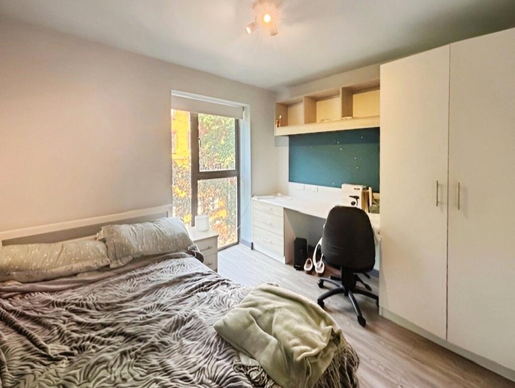 Main image of property: Kingston Hall Road, Kingston upon Thames, KT1