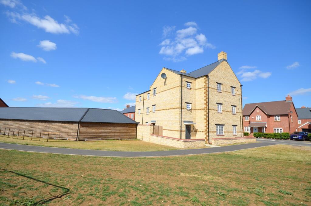 Main image of property: Poppyfield Road, Wootton, Northampton, Northamptonshire, NN4