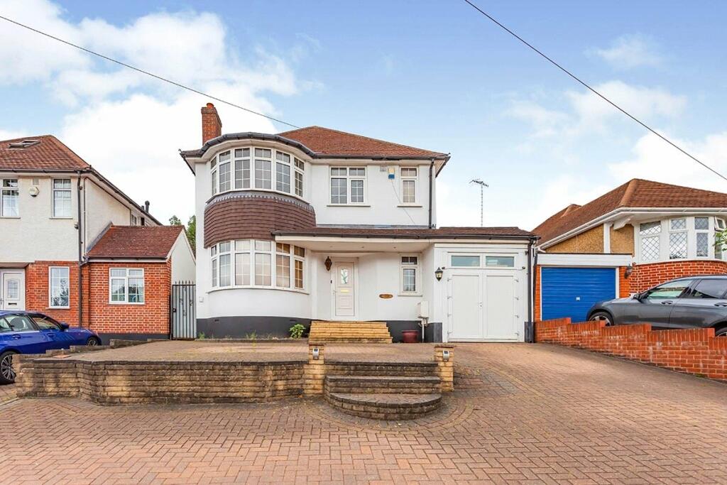 Main image of property: Courtlands Drive, Watford, Hertfordshire, WD17