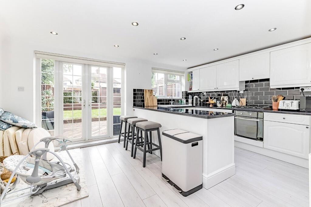 Main image of property: North Western Avenue, Watford, Hertfordshire, WD25