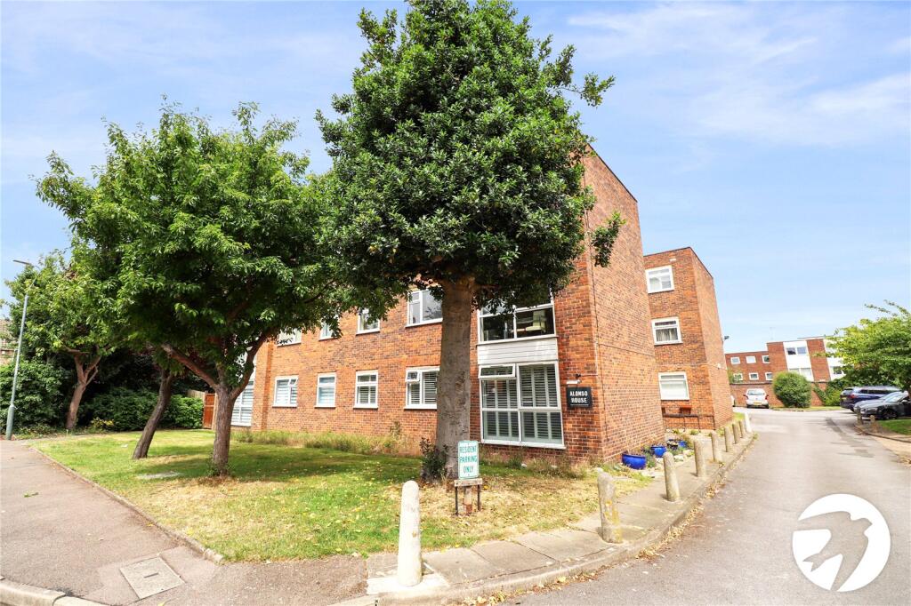 Main image of property: Essenden Road, Belvedere, DA17