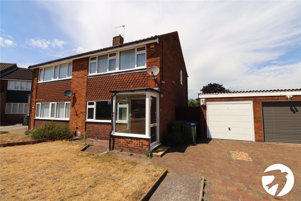 Main image of property: Calvert Close, Belvedere, DA17