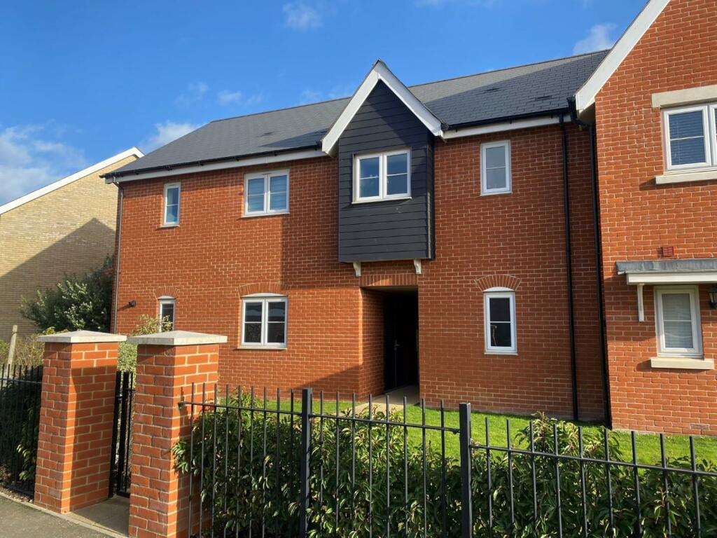 2 bedroom coach house for sale in Summertime Drive, Colchester, CO4