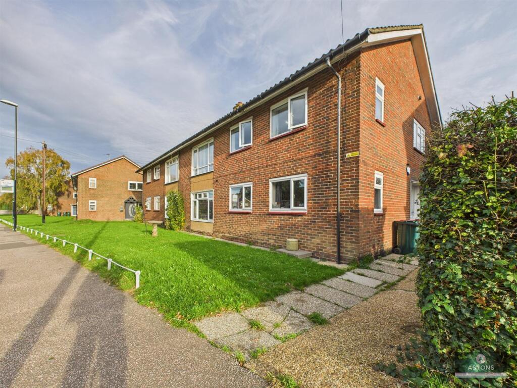 Main image of property: Stagelands, Crawley